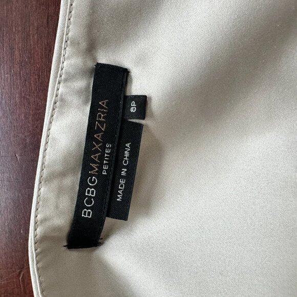 BCBG MAXAZRIA Beaded/Sequined Neckline Cream Pleated Dress size 8P - Picture 7 of 8